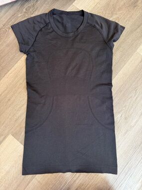 lululemon athletica Black Short-Sleeve Swiftly Tech Active Tee 6